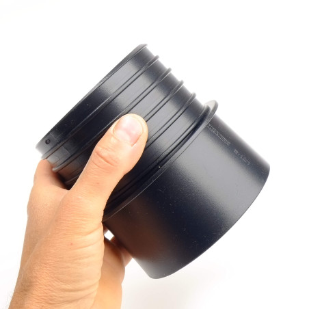 Adapter do węży odciągowych fi 100 w ręce